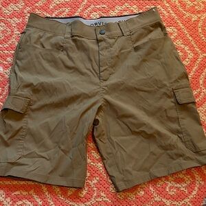 Orvis Men's Olive Cargo Shorts